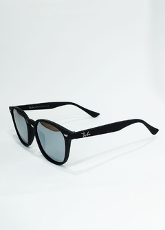 Oculos de sol Ray ban rb4258-f preto ORPT1492