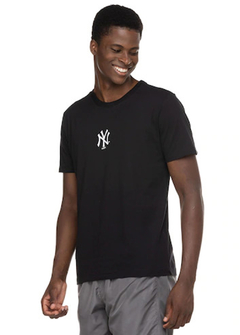 Camiseta New York MLB New Era logo frontal preta CNPT1560 na internet