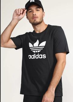 Camiseta Adidas Logo Name Big Preta CAPT894