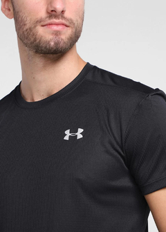 Camiseta Under Armour dry fit preta CUPT1406 na internet