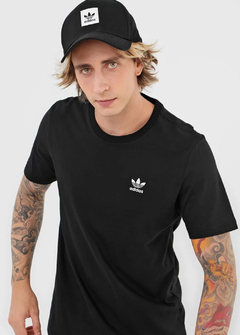 Camiseta Adidas Básica Preta CAPT174