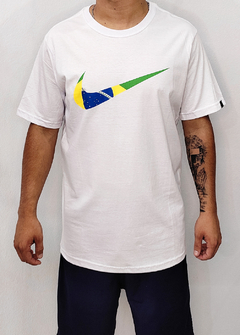 Camiseta nike logo brasil branco CNBR1443