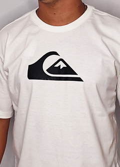 Camiseta Quiksilver logo off white CQBR1570 - comprar online