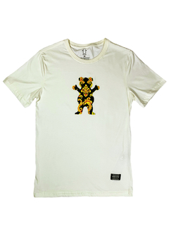 Camiseta Grizzly Urso Tribal OffWhite CGBR172