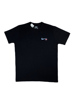 Camiseta Nike SB Dragon Black CNPT575