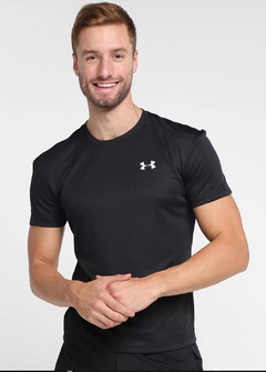 Camiseta Under Armour dry fit preta CUPT1406