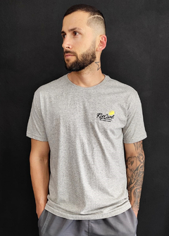 Camiseta Rip Curl est 1969 Cinza CRCZ1255