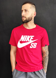 Camiseta Nike SB logo Vermelha CNVD1271