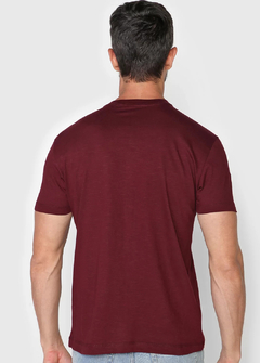 Camiseta Calvin Klein vinho CCVM1779 - Loja de Roupas Streetwear Masculino