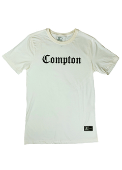 Camiseta Starter Compton Logo OffWhite CCBR181