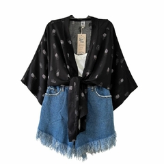 Kimono Preto Abacaxis na internet