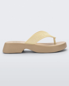 Melissa M Lover Flatform - Bege - comprar online