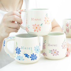 TAZA MERCI FLORES - laformafeliz