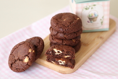 Cookie 50% cacau com gotas de chocolate branco - comprar online