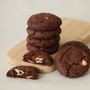 Cookie 50% cacau com gotas de chocolate branco