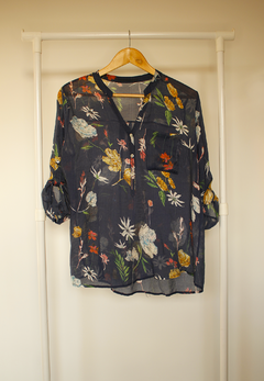 Camisa Camila Floral - Trama