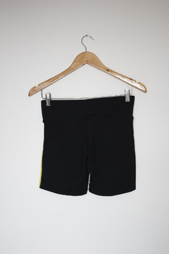 Shorts Fernanda Detalhe Amarelo - loja online