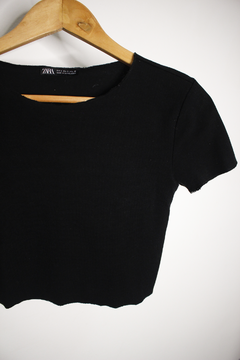 Cropped Bia Preto Básico - comprar online