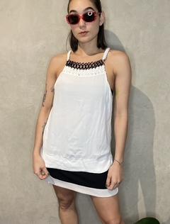 Blusa Camila Detalhe Correntes - comprar online