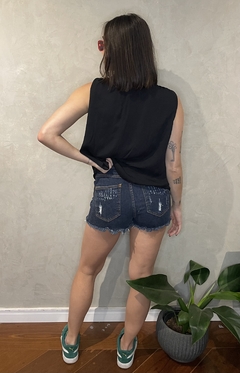 Shorts Livia Jeans Escuro Destroyed