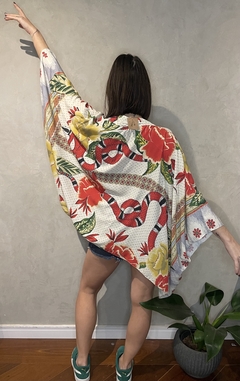 Kimono Livia Cobra e flores - loja online