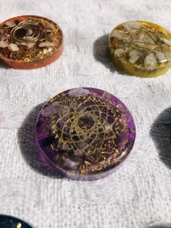 Kit Orgonites 7 Chakras Reto - comprar online