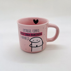 Caneca Porcelana 200ml - Estou Surtada - comprar online