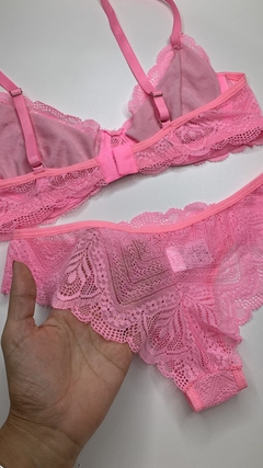 Imagem do Conjunto Rosa de renda