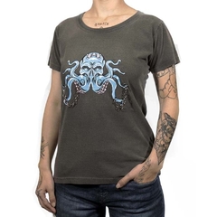 Camiseta HMC Feminina Custom Made (Octopus Skull)