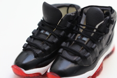 Mini Sneaker - "Air Jordan 11 - Bred 2012" - TRALHAS.org