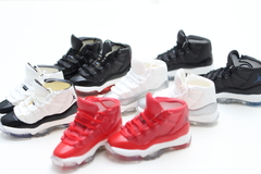 Imagem do Mini Sneaker - "Air Jordan 11 - Win Like 96"