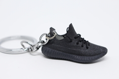 Chaveiro 3D - "Yeezy 350 V2 Black"