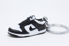 Chaveiro 3D - "Dunk Low - Next Nature Black White"