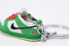 Chaveiro 3D - "SB Dunk Low - Heineken" - comprar online