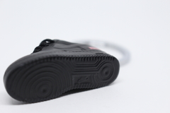 Chaveiro 3D - Air Force 1 Low "Supreme" Black - TRALHAS.org