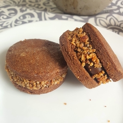 ALFAJORES DE CHOCOLATE Y ALMENDRAS POR 2 UNIDADES