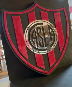 ESCUDO DE CLUBES FRENTE ACRILICO - 40 CM DE ALTO