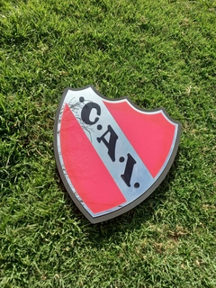 ESCUDO DE CLUBES FRENTE ACRILICO - 40 CM DE ALTO - RN DISEÑO