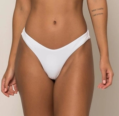 CALCINHA LANA BRANCO - PARAPHINA • beachwear versátil & atemporal ♥