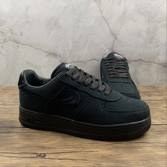 Stussy x Nike Air Force 1 Low 'Triple Black' na internet