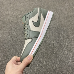 Air Jordan 1 Low “Military Green” - loja online