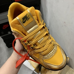 Off-White x Rubber Dunk PS 'University Gold' na internet