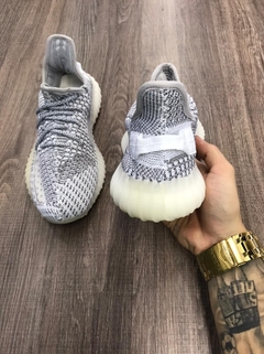 Adidas Yeezy Boost - Él.sneakers