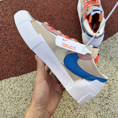 Sacai x Kaws Blazer Low “Reed” - comprar online