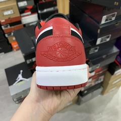 Imagem do Air Jordan 1 Low “Black Toe”