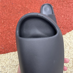 Yeezy Slide Onyx - Él.sneakers