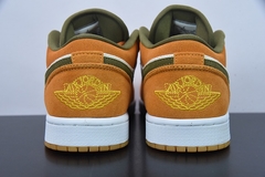 Air Jordan 1 Low SE Light Curry - Él.sneakers