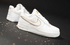 Nike Air Force 1 07 ESS 'Metallic Gold' - comprar online