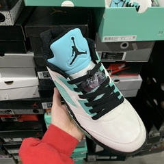 Nike Air Jordan 5 “Island Green” na internet