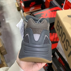 Imagem do Yeezy Boost 700 v2 “Geode”